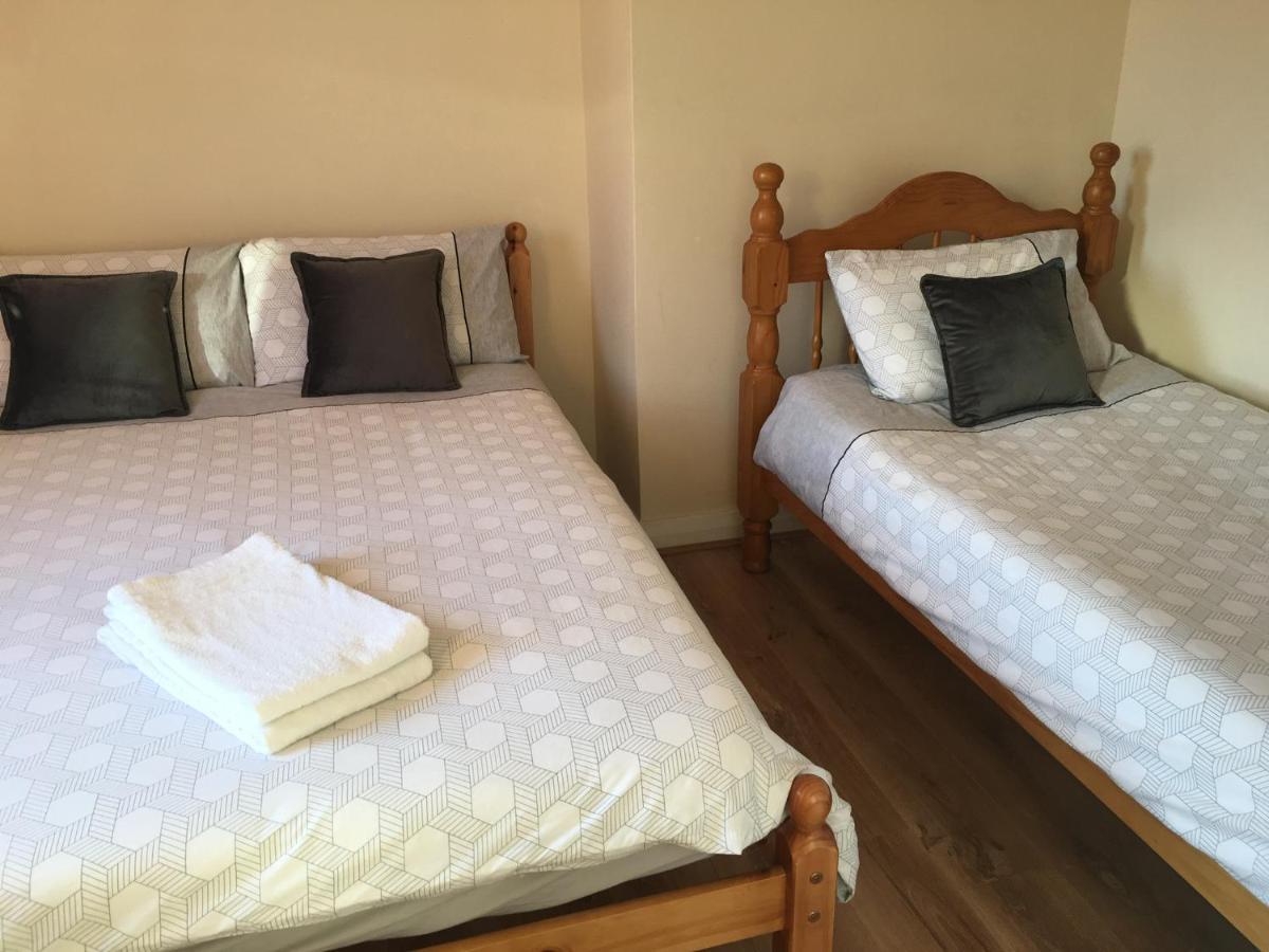 Double Rooms & Twin Rooms Rahoon Galway Exterior photo